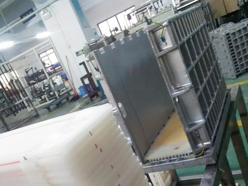 定期對edi模塊設(shè)備進行大流量、低壓力、低PH值的沖洗有利